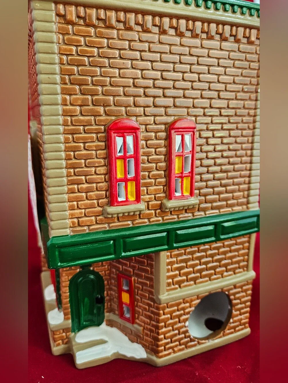 Department 56 The Christmas Shop Original Snow Village Lighted Building 50970